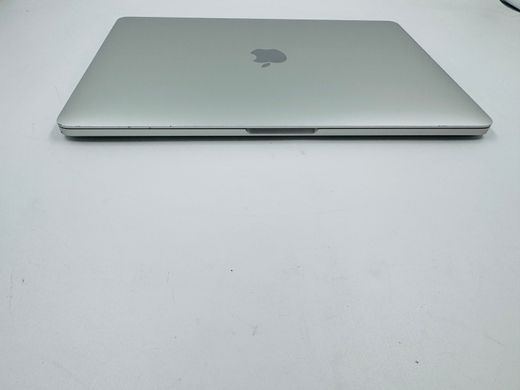 Apple MacBook Pro 13 2020 M1 8GB RAM 256GB SSD Silver фото