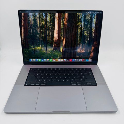 Apple MacBook Pro 16 2021 M1 Max 10/32 Core 64GB RAM 512GB SSD Space Gray фото
