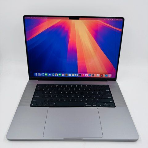 Apple MacBook Pro 16 2021 M1 Pro 16GB RAM 512GB SSD Space Grey фото