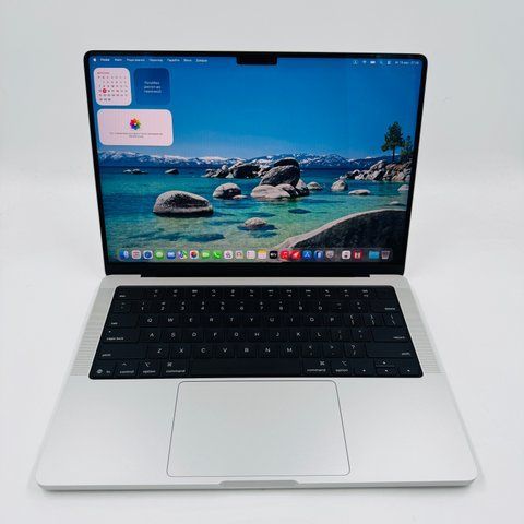 Apple MacBook Pro 14 2025 M5 10/10 Core 16GB RAM 512GB SSD Silver фото
