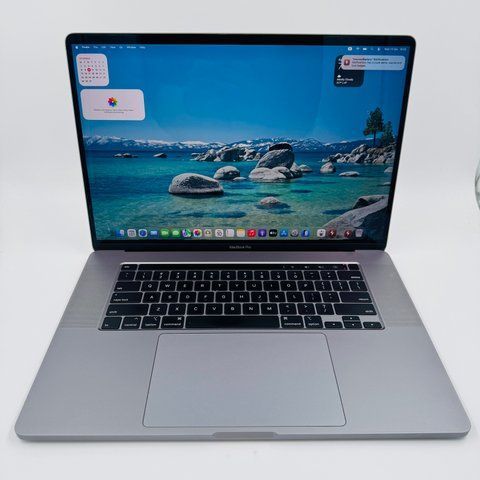 Apple MacBook Pro 16 2019 i7 64GB RAM 512GB SSD AMD Space Gray фото
