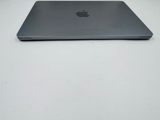 Apple MacBook Air 13,6" M3 2024 16GB RAM 256GB SSD Space Gray фото