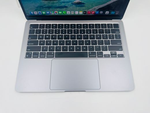 Apple MacBook Air 13,6" M3 2024 16GB RAM 256GB SSD Space Gray фото
