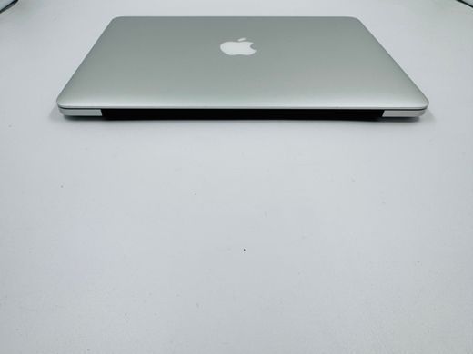 Apple MacBook Pro 13 2015 i5 8GB RAM 256GB SSD фото