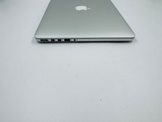 Apple MacBook Pro 13 2015 i5 8GB RAM 256GB SSD фото