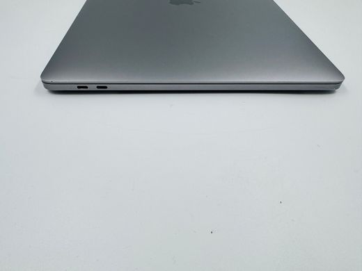 Apple MacBook Pro 15 2018 i7 16GB RAM 512GB SSD AMD 4GB Space Gray фото