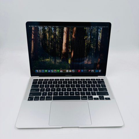 Apple MacBook Air 13 2020 M1 8GB RAM 256GB SSD Silver фото