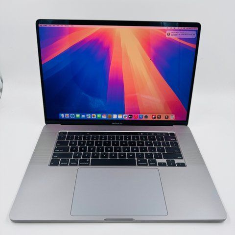 Apple MacBook Pro 16 2019 i9 32GB RAM 512GB SSD AMD 4GB Space Grey фото