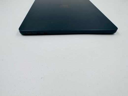 Apple MacBook Air 13.6 M3 2024 16GB RAM 256GB SSD Midnight фото